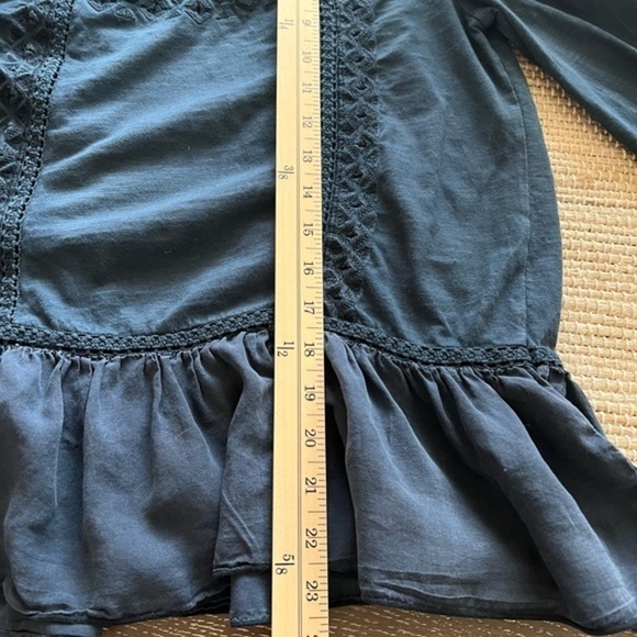 Sundance Dark Blue Embroidered Top with Lamp Sleeveless - Picture 6 of 14